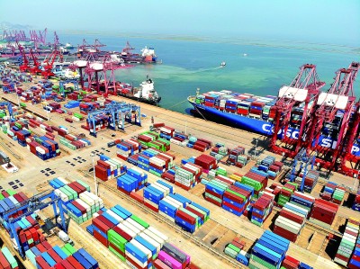 “拓展對外貿易,培育貿易新業態新模式” “拓展對外貿易,培育貿易新業態新模式”