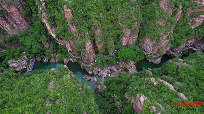 攝圖網_501774044_5A景區航拍河南云臺山景區紅峽谷景觀區(企業商用).jpg