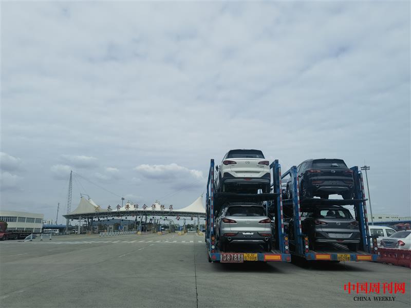 訊唐打通太倉(cāng)港“區(qū)港聯(lián)動(dòng)”整車出口業(yè)務(wù)新模式.jpg 訊唐打通太倉(cāng)港“區(qū)港聯(lián)動(dòng)”整車出口業(yè)務(wù)新模式.jpg